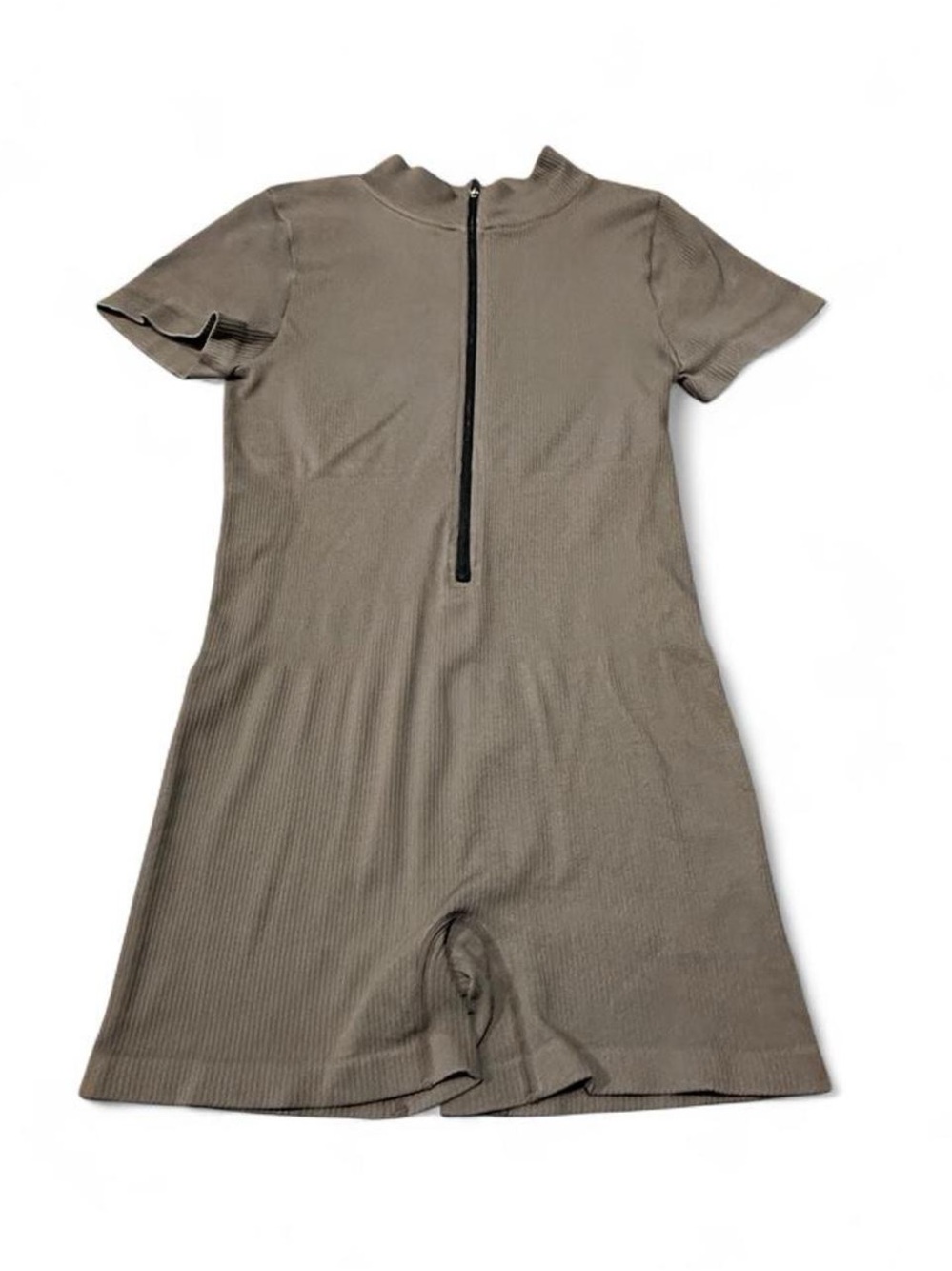 Ribbed Short Sleeve Zip-Back Romper - Taupe